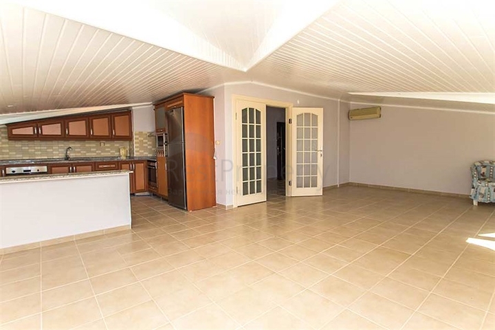 افخم شقة في الانيا - اطلالة بحر مباشرة - لعشاق التميز والرفاهية 