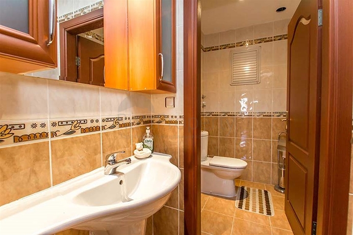 افخم شقة في الانيا - اطلالة بحر مباشرة - لعشاق التميز والرفاهية 