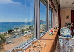 افخم شقة في الانيا - اطلالة بحر مباشرة - لعشاق التميز والرفاهية 