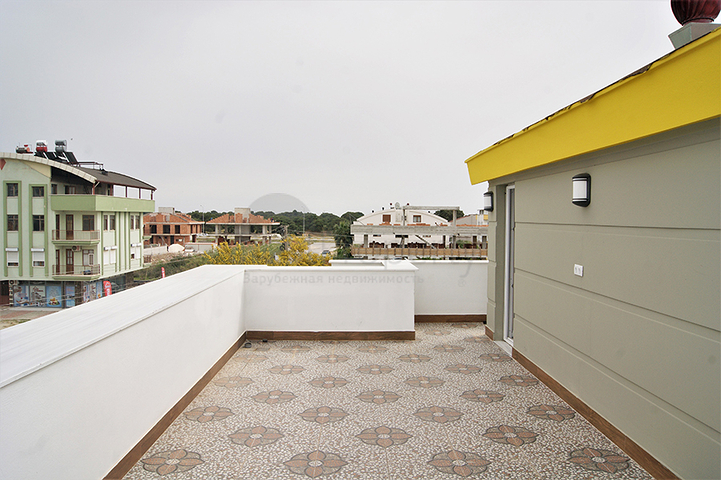 فيلا 4 + 1 في غوزالوبا لارا على بعد كيلومتر واحد من الشواطئ الرملية