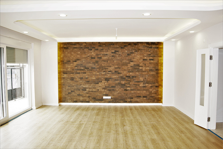 فيلا 4 + 1 في غوزالوبا لارا على بعد كيلومتر واحد من الشواطئ الرملية