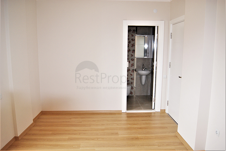 فيلا 4 + 1 في غوزالوبا لارا على بعد كيلومتر واحد من الشواطئ الرملية