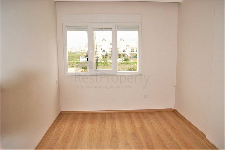 فيلا 4 + 1 في غوزالوبا لارا على بعد كيلومتر واحد من الشواطئ الرملية