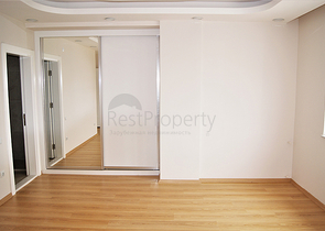 فيلا 4 + 1 في غوزالوبا لارا على بعد كيلومتر واحد من الشواطئ الرملية