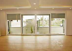 فيلا 4 + 1 في غوزالوبا لارا على بعد كيلومتر واحد من الشواطئ الرملية