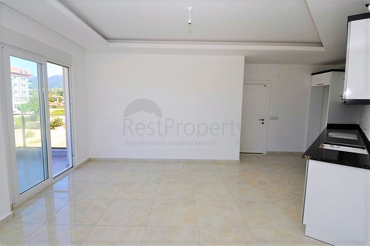 شقة غرفتين وصالة بسعر جيد في كاستل / الانيا 