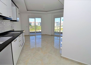 شقة غرفتين وصالة بسعر جيد في كاستل / الانيا 