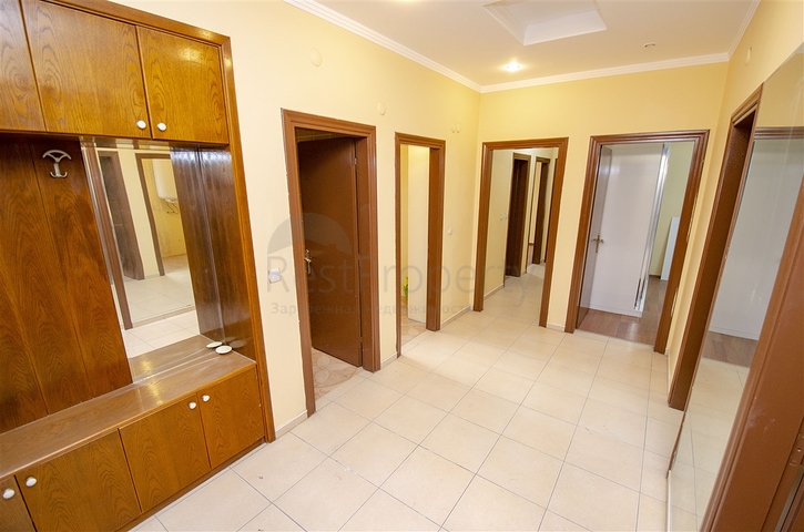 شقق واسعة  3 + 1 مع الأثاث 1 كم من البحر في لارا أنطاليا