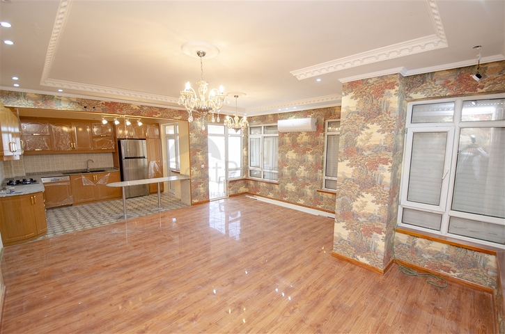 شقق واسعة  3 + 1 مع الأثاث 1 كم من البحر في لارا أنطاليا