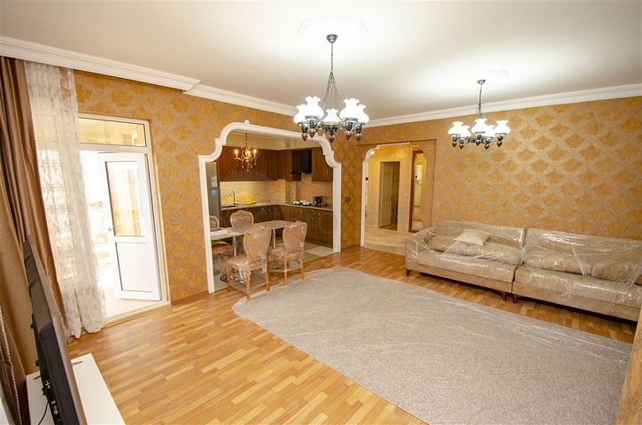 شقق واسعة  3 + 1 مع الأثاث 1 كم من البحر في لارا أنطاليا