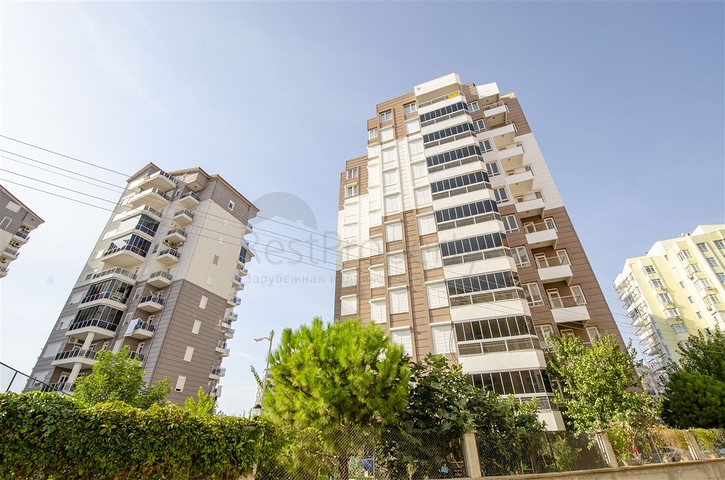 شقق واسعة  3 + 1 مع الأثاث 1 كم من البحر في لارا أنطاليا