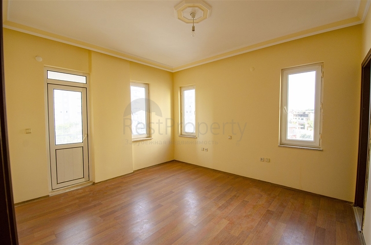 شقق واسعة  3 + 1 مع الأثاث 1 كم من البحر في لارا أنطاليا