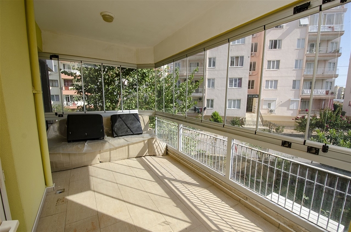 شقق واسعة  3 + 1 مع الأثاث 1 كم من البحر في لارا أنطاليا