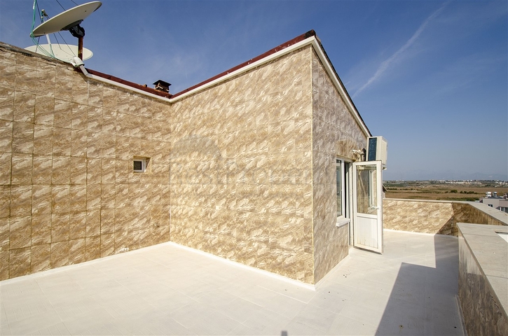 شقق واسعة  3 + 1 مع الأثاث 1 كم من البحر في لارا أنطاليا