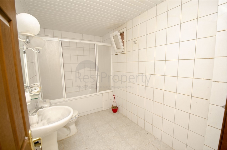 شقق واسعة  3 + 1 مع الأثاث 1 كم من البحر في لارا أنطاليا