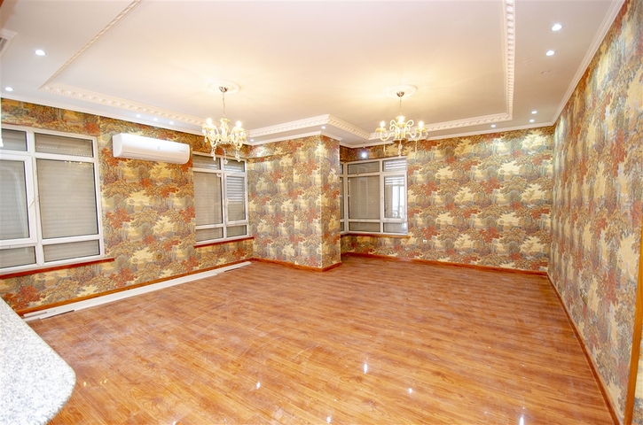 شقق واسعة  3 + 1 مع الأثاث 1 كم من البحر في لارا أنطاليا