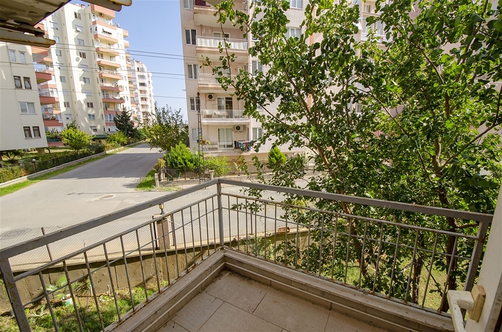 شقق واسعة  3 + 1 مع الأثاث 1 كم من البحر في لارا أنطاليا