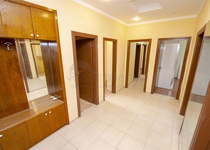 شقق واسعة  3 + 1 مع الأثاث 1 كم من البحر في لارا أنطاليا