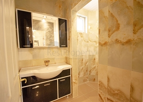 شقق واسعة  3 + 1 مع الأثاث 1 كم من البحر في لارا أنطاليا