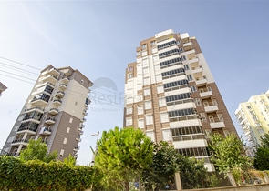 شقق واسعة  3 + 1 مع الأثاث 1 كم من البحر في لارا أنطاليا