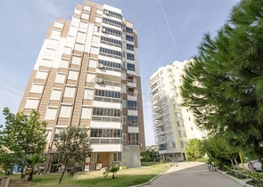 شقق واسعة  3 + 1 مع الأثاث 1 كم من البحر في لارا أنطاليا