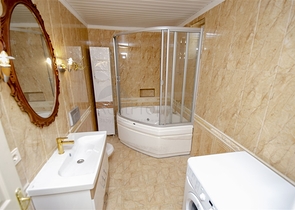 شقق واسعة  3 + 1 مع الأثاث 1 كم من البحر في لارا أنطاليا