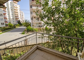 شقق واسعة  3 + 1 مع الأثاث 1 كم من البحر في لارا أنطاليا