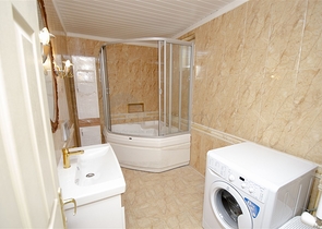 شقق واسعة  3 + 1 مع الأثاث 1 كم من البحر في لارا أنطاليا