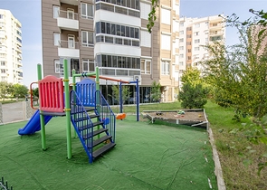 شقق واسعة  3 + 1 مع الأثاث 1 كم من البحر في لارا أنطاليا