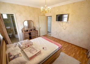 شقق واسعة  3 + 1 مع الأثاث 1 كم من البحر في لارا أنطاليا