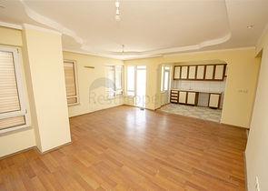 شقق واسعة  3 + 1 مع الأثاث 1 كم من البحر في لارا أنطاليا