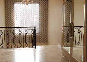 فيلا مع أثاث محاط بالطبيعة الجبلية في أنطاليا