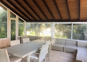 فيلا فاخرة واسعة في الانيا / كاستل 