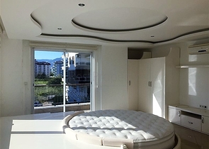 فيلا فاخرة واسعة في الانيا / كاستل 