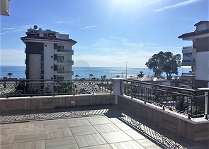 فيلا فاخرة واسعة في الانيا / كاستل 