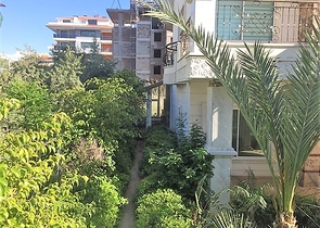 فيلا فاخرة واسعة في الانيا / كاستل 