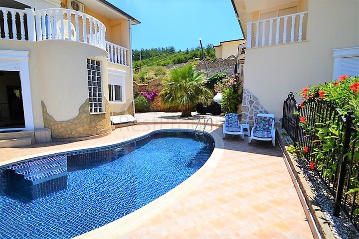 فيلا مستقلة بسعر مميز في كارجي جاك / الانيا 