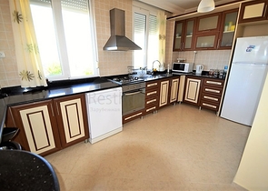 فيلا مستقلة بسعر مميز في كارجي جاك / الانيا 