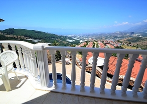 فيلا مستقلة بسعر مميز في كارجي جاك / الانيا 