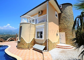 فيلا مستقلة بسعر مميز في كارجي جاك / الانيا 