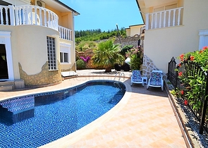 فيلا مستقلة بسعر مميز في كارجي جاك / الانيا 