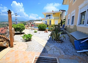 فيلا مستقلة بسعر مميز في كارجي جاك / الانيا 