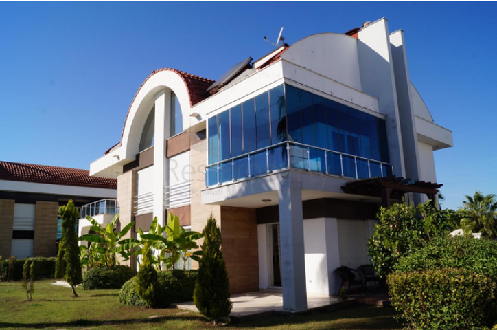 فيلا مفروشة 4 + 1 بالقرب من نادي الجولف الوطني في قادرية بيليك