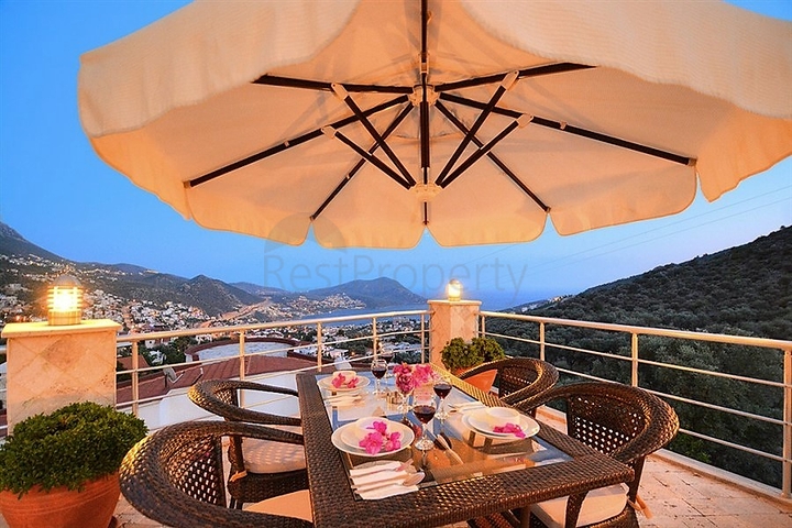 فيلا مفروشة في كالكان في الغلاف الجوي