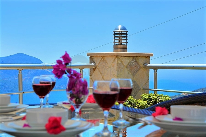 فيلا مفروشة في كالكان في الغلاف الجوي