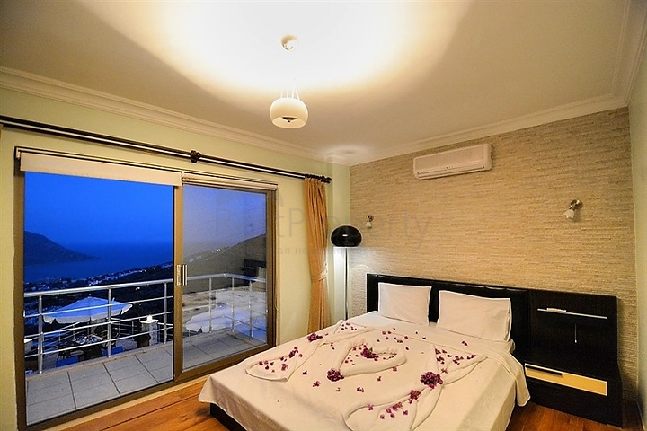 فيلا مفروشة في كالكان في الغلاف الجوي