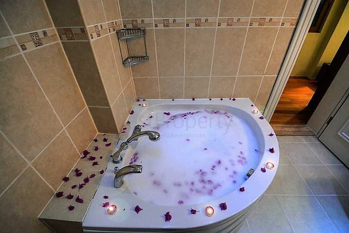 فيلا مفروشة في كالكان في الغلاف الجوي