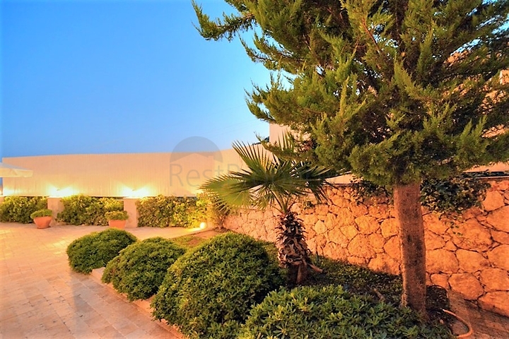 فيلا مفروشة في كالكان في الغلاف الجوي