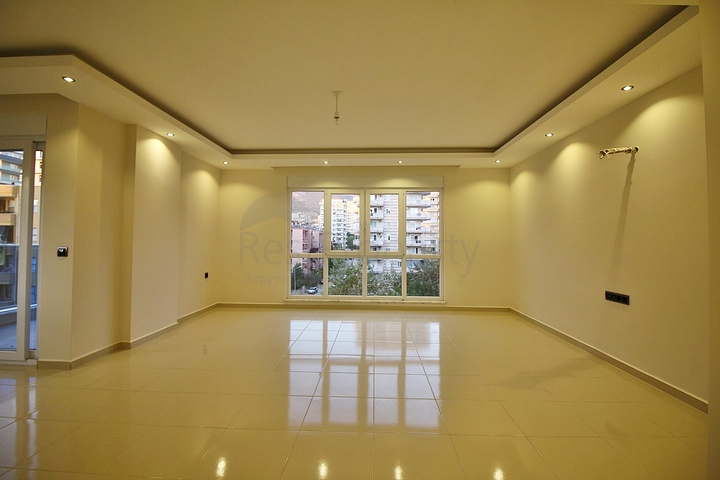 شقة واسعة - غرفة وصالة - قريبة من البحر - مهموتلار / الانيا 