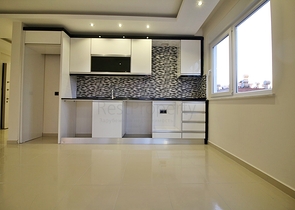 شقة واسعة - غرفة وصالة - قريبة من البحر - مهموتلار / الانيا 